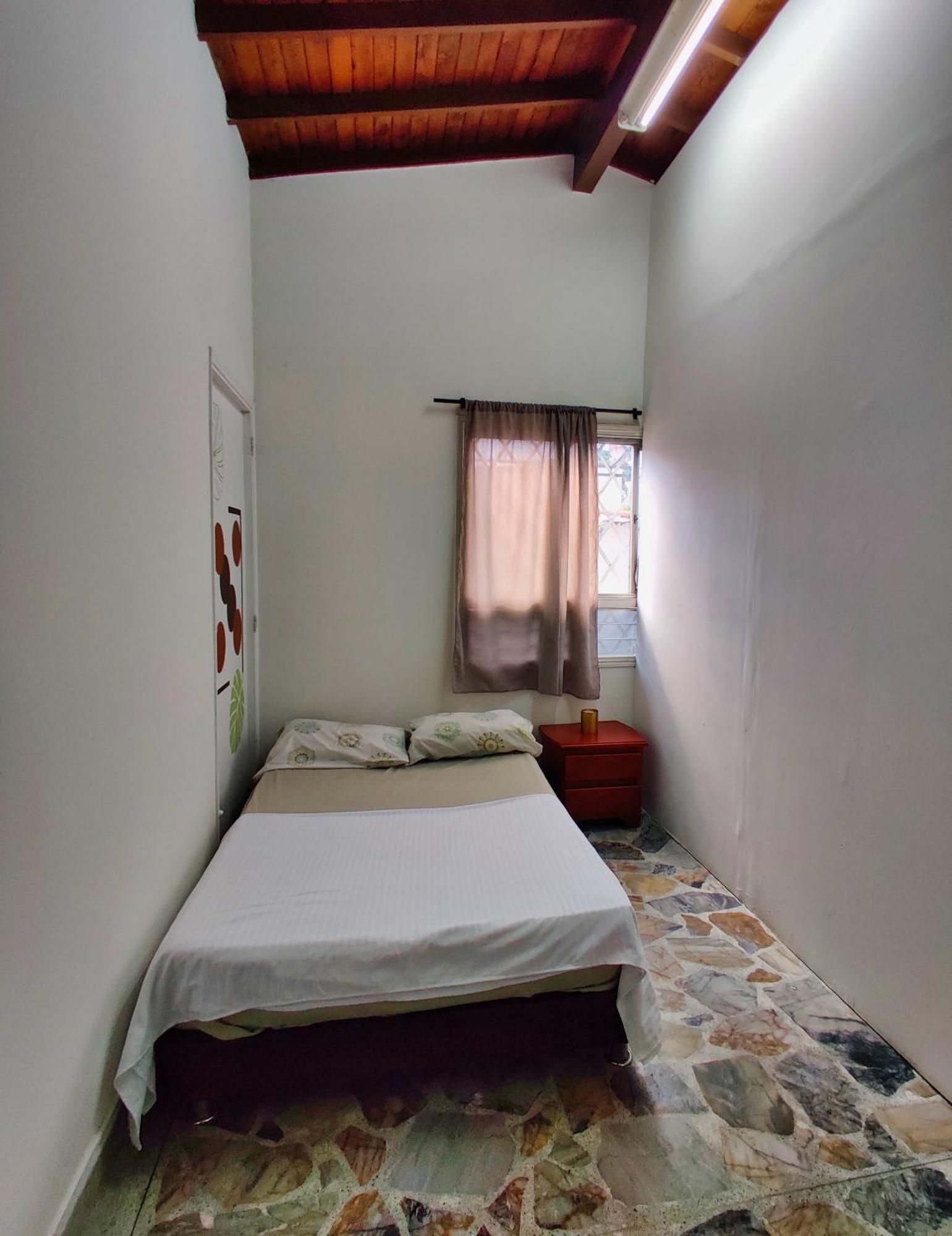 Lady Mom Hostal Medellín Esterno foto